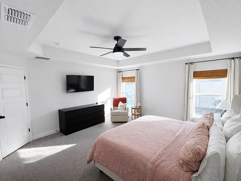 1637 Denali St — Photo 15
