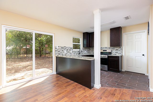 1st image of 522 Stimmel St