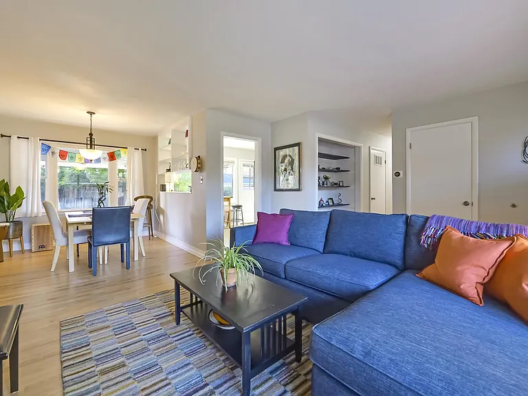 1102 N Star Dr — Photo 3