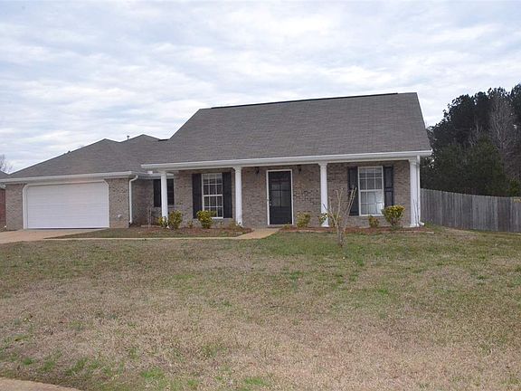 3rd image of 1148 Spanish Oak Dr