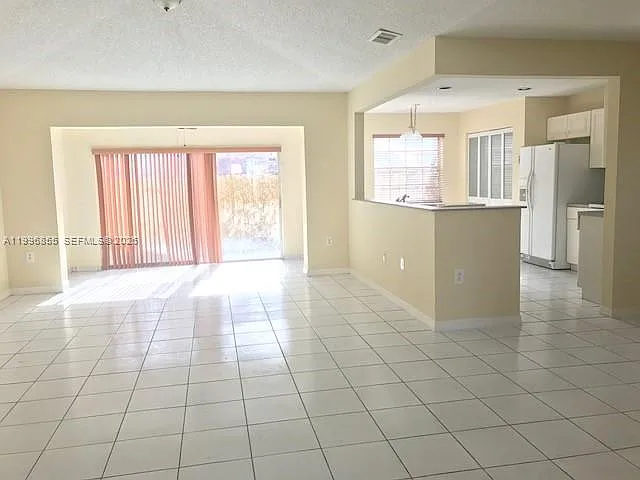 19712 NW 82nd Pl — Photo 10