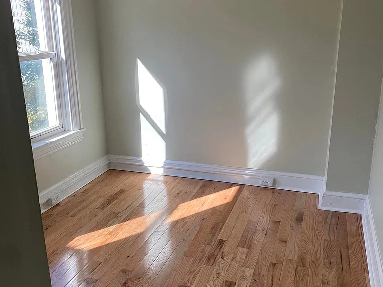 31 W Frederick St — Photo 3