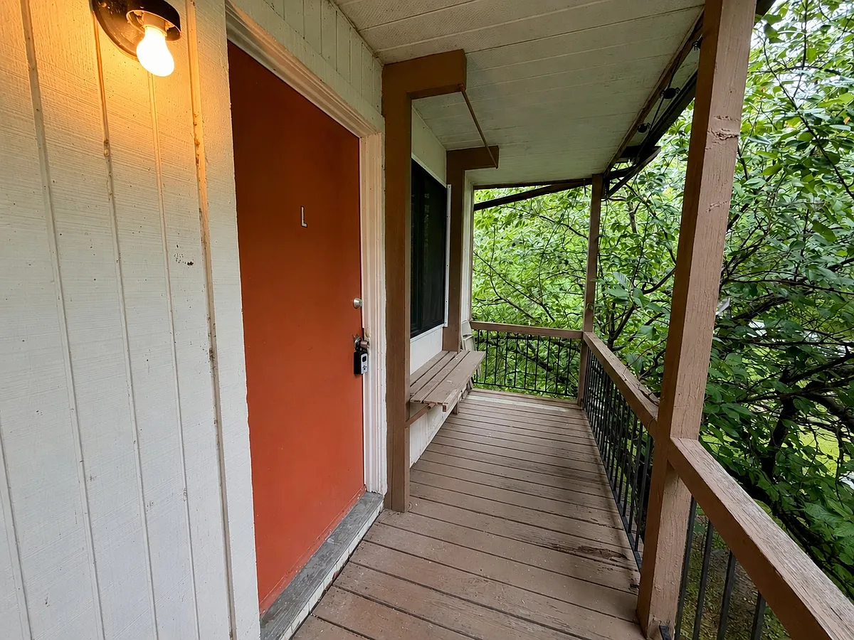 Building Photo - 207 Old Chimney Ridge Rd #L