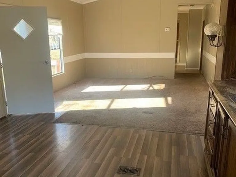 6338 Crestwood Ave — Photo 3