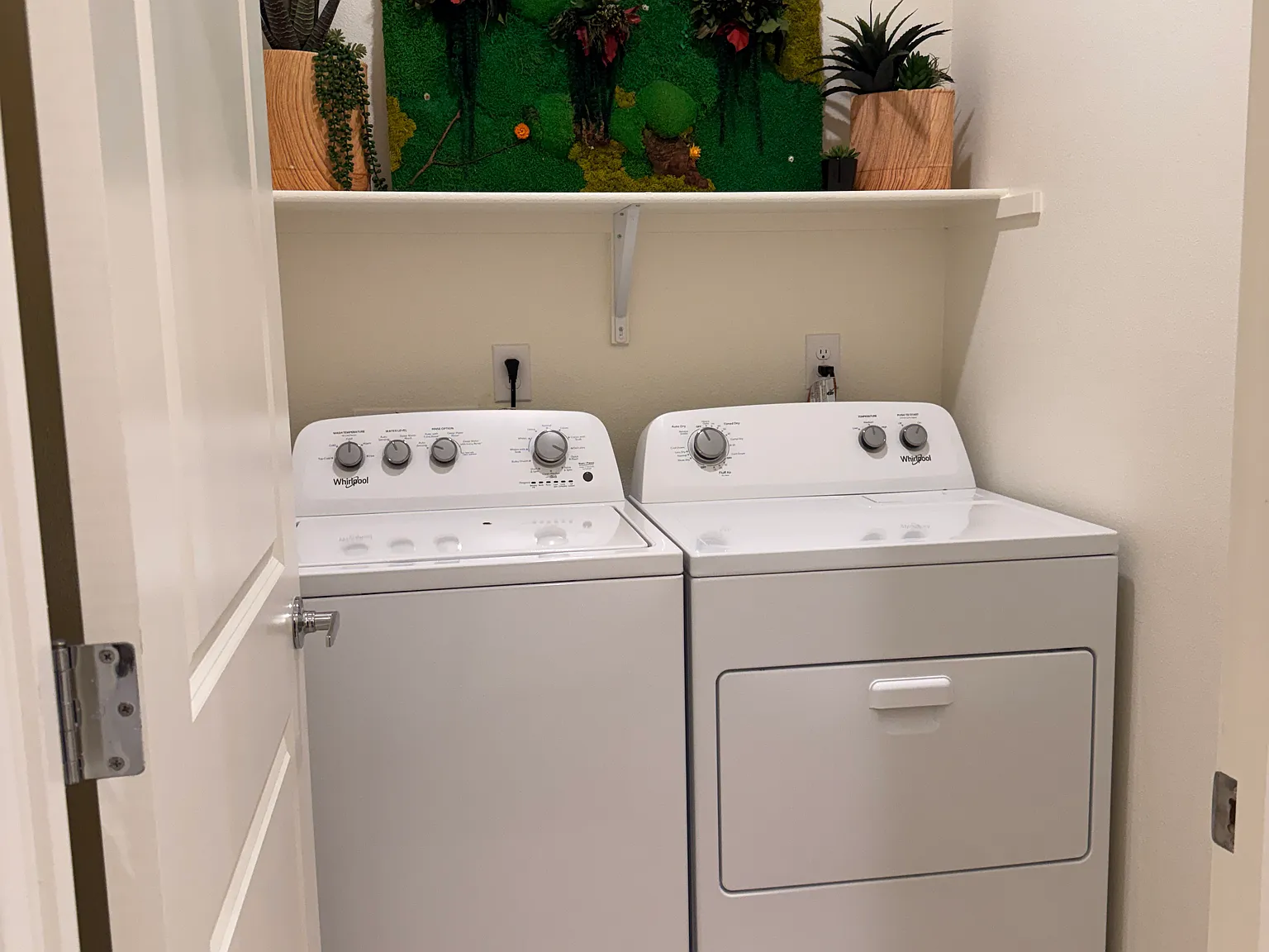2 bed, 1440 sqft, $2,320 — Photo 4