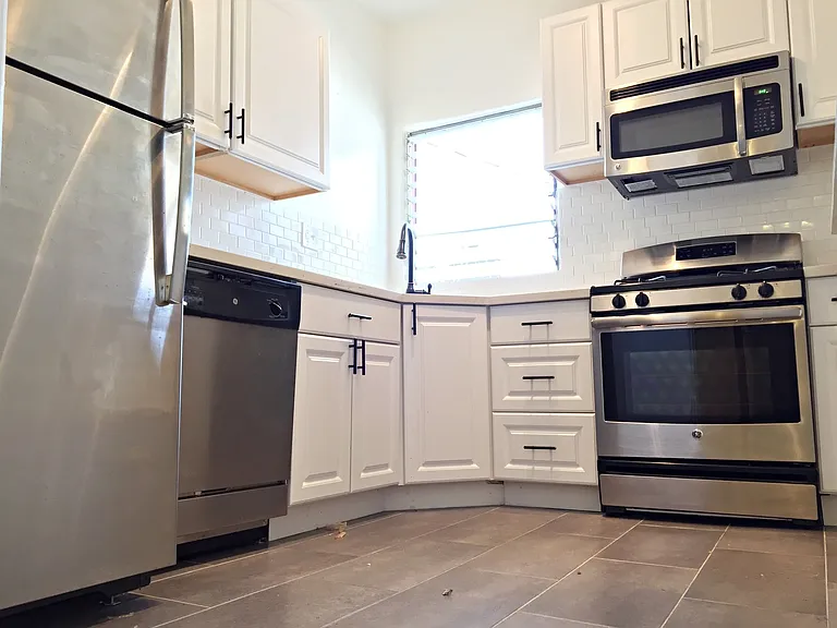8517 Horner St — Photo 3