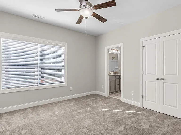 City Pointe Townhomes — Photo 18