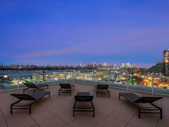 143 Old River Road image 13 of 47