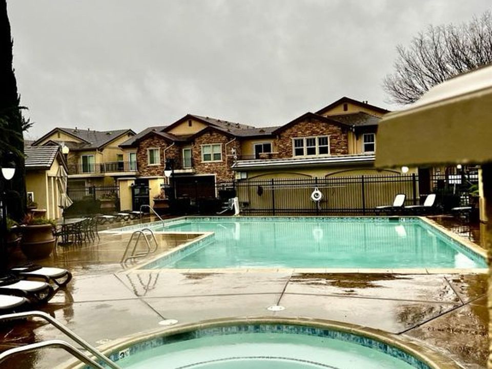 1st image of 3301 N Park Dr Unit 2014
