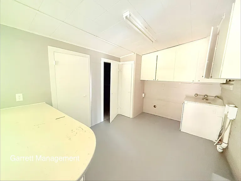 204 S Porter St — Photo 6