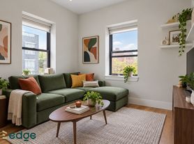 4 N Henry, Brooklyn, NY