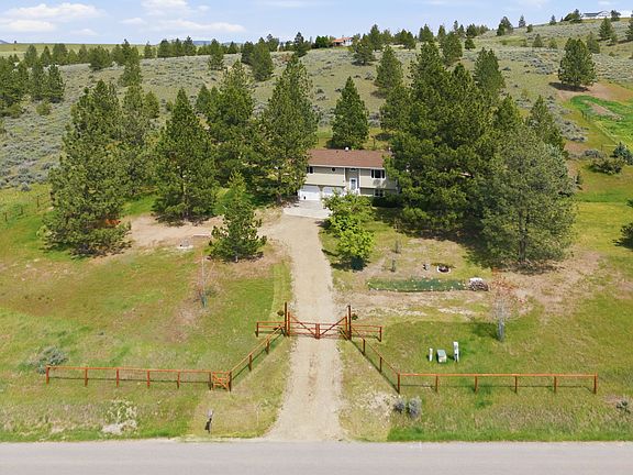 2nd image of 770 Hidden Valley Rd S