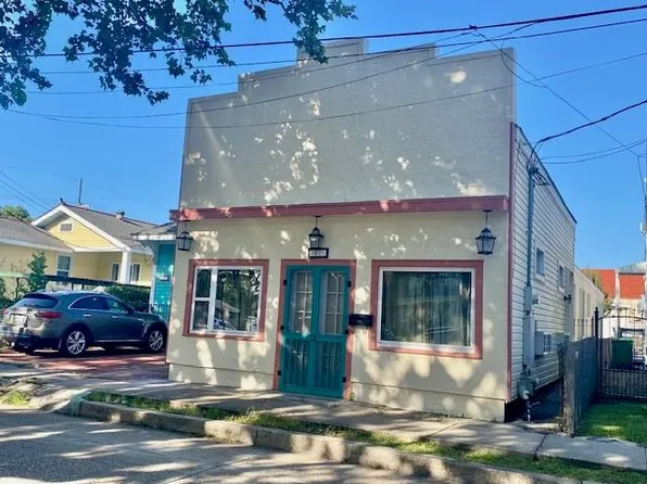 611 Huey P Long Ave, Gretna, LA 70053
