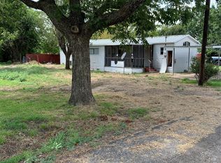 407 Church St, Ector, TX 75439