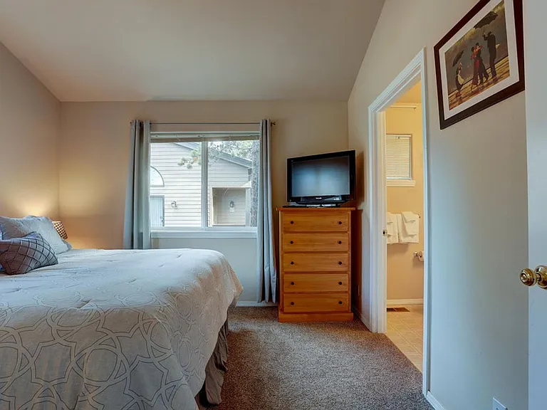 56858 Enterprise Dr — Photo 14