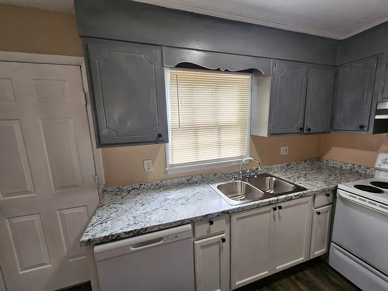 6526 White Horse Rd #17C — Photo 2