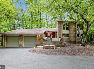6604 Persimmon Tree Rd, Bethesda, MD 20817