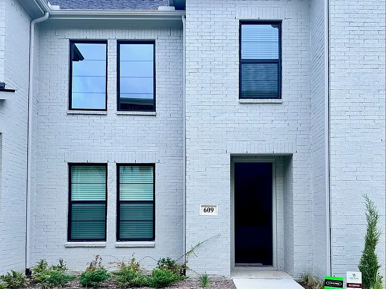 609 Friendswood Dr — Photo 15