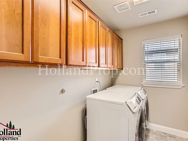 342 NW Malia Ln — Photo 26