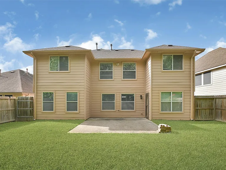 5914 Shadow Creek Ct — Photo 18