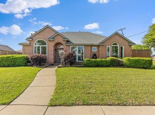 7310 Harbor Dr, Rowlett, TX 75088