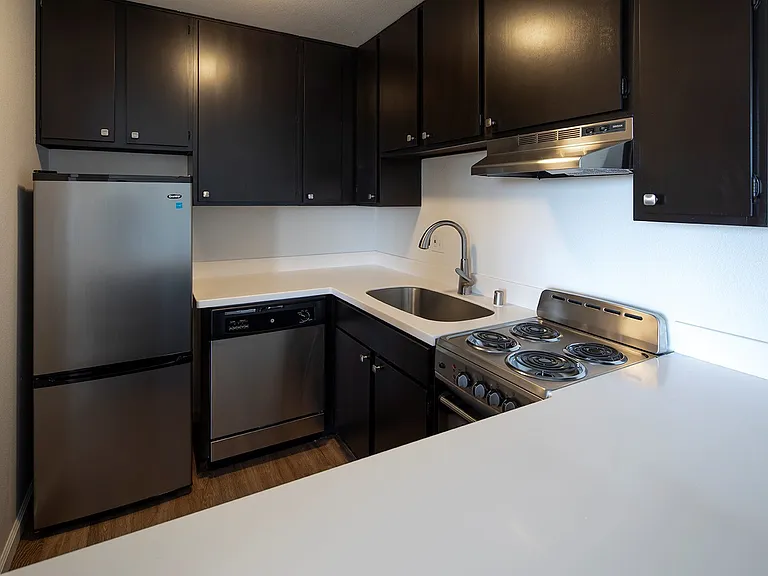 Brookvale Apartments — Photo 4