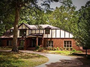 1866 Askew Ferry Rd, Edwards, MS 39066