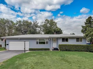 122 Walker Dr, Madison, WI 53714