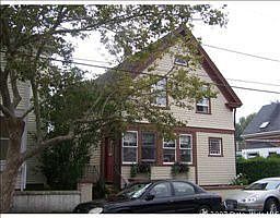2nd image of 33 W Narragansett Ave