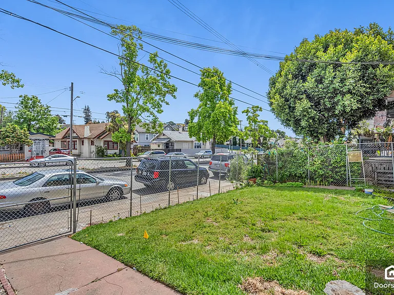 2123 14th Ave #23 — Photo 5