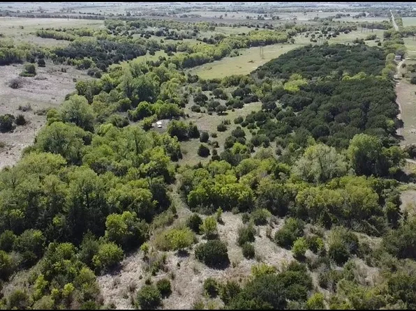 Wyatt Ln, Mc Gregor, TX 76657