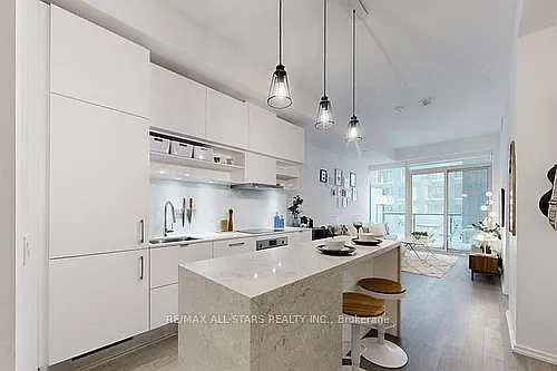 5 Soudan Ave #1508 Photo 1