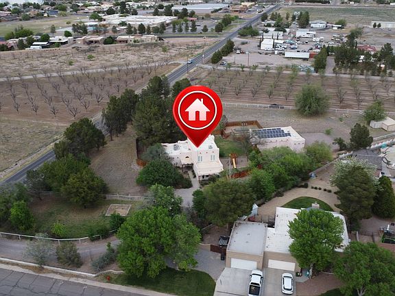 3rd image of 565 Carver Rd