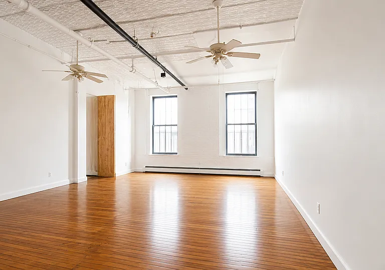 1085 Willoughby Ave #403 — Photo 6