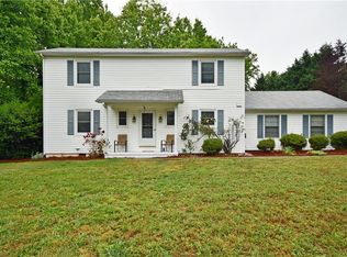 4711 Leinbach Dr, Winston Salem, NC 27106