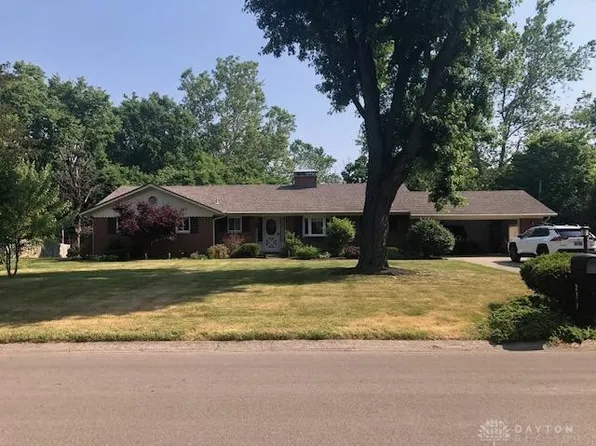 231 Brookway Rd, Dayton, OH 45459