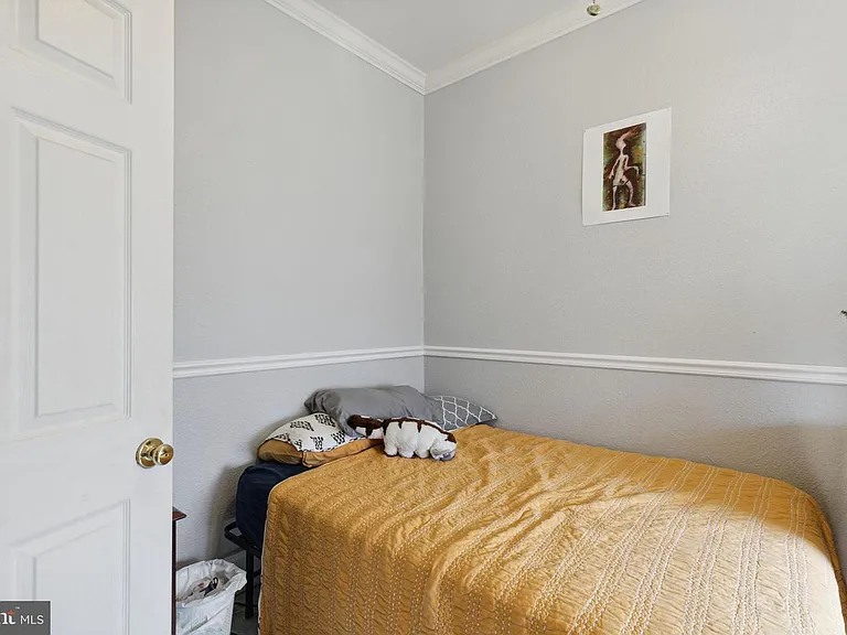 4818 Trinity Pl #2F — Photo 7