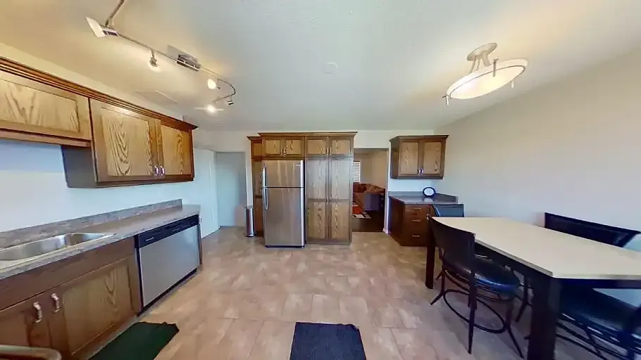 2 bed, 1.0 bath, $1,900 — Photo 2