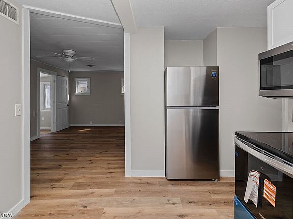 5th image of 260 Courtland Blvd
