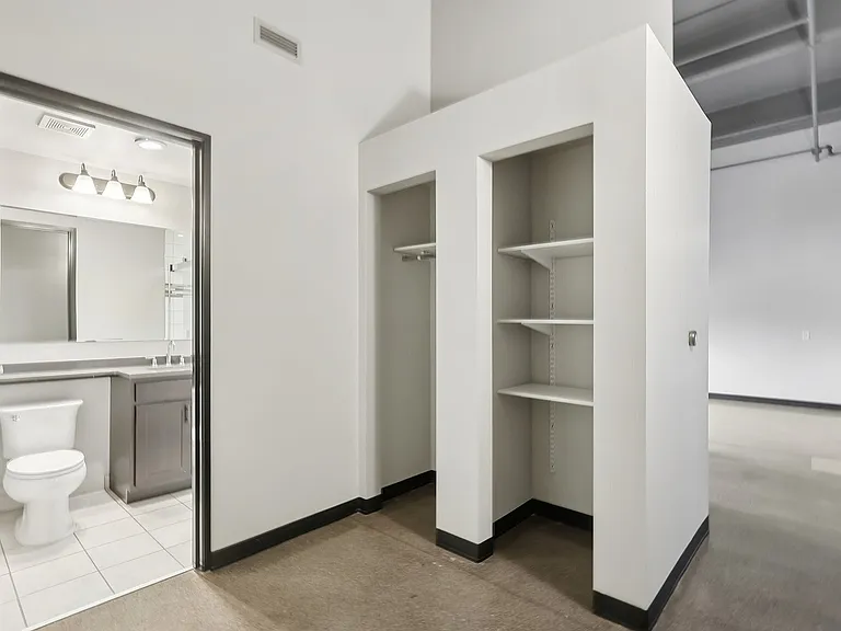 39-web-or-mls-1627 Penn Ave Unit 1003-S2409-012