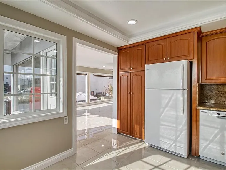 16864 Bayview Dr #3 — Photo 8