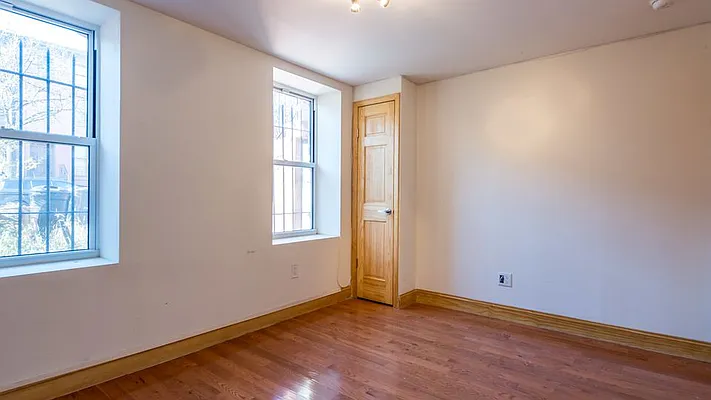 Rented by Nooklyn NYC LLC | media 14