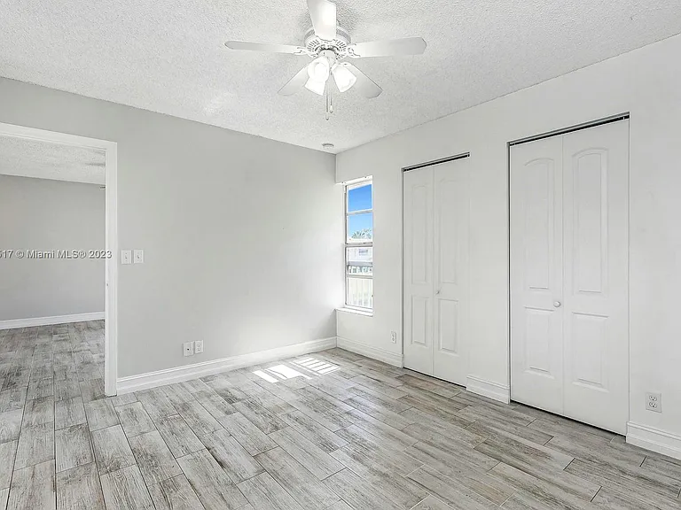 911 Twin Lakes Dr #3-N — Photo 25