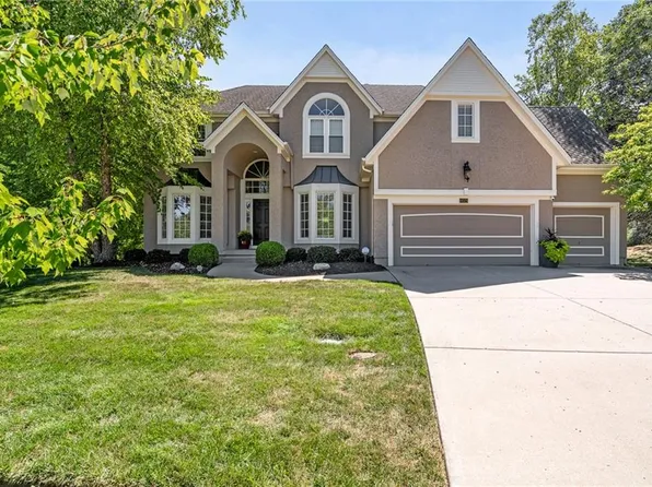 14521 Perry St, Overland Park, KS 66221
