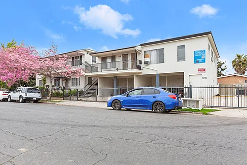 Beautiful 1 Bed 1 Bath Photo 1