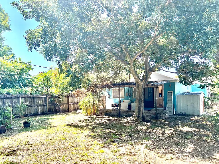 51st Ave N — Photo 39