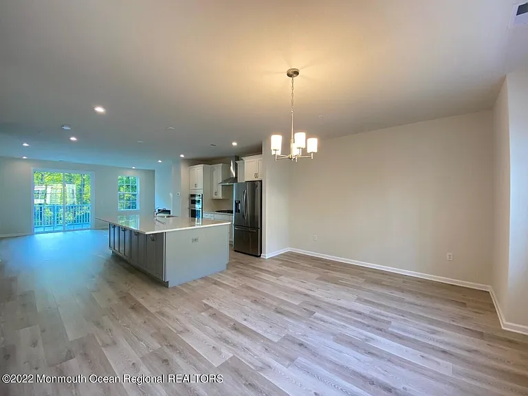 102 Arose Ln — Photo 5