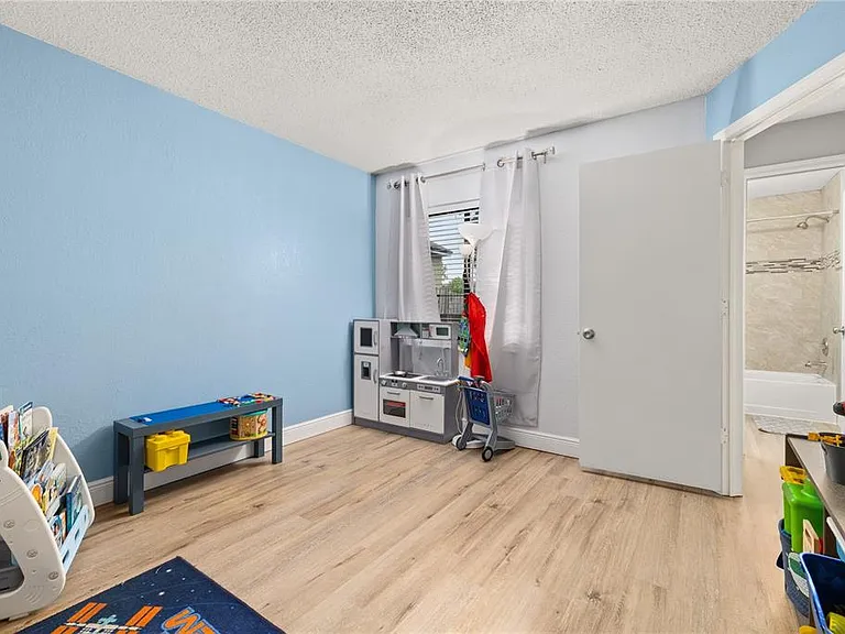 6613 Chantry St — Photo 25