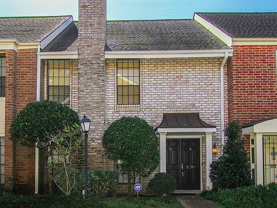 1st image of 1010 Augusta Dr #127