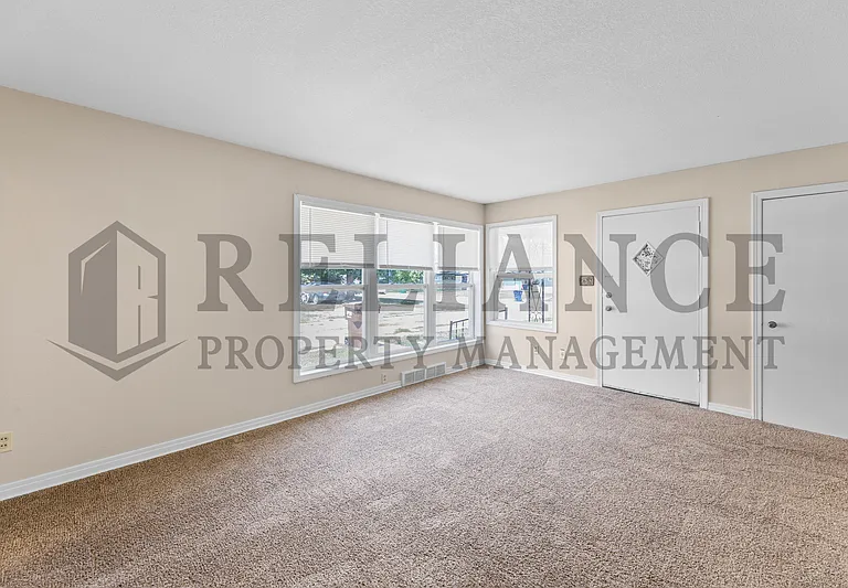 4912 E Morris St — Photo 4